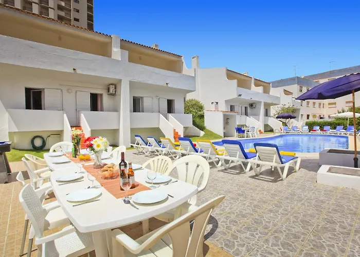 Altis Park By * אלבופיירה