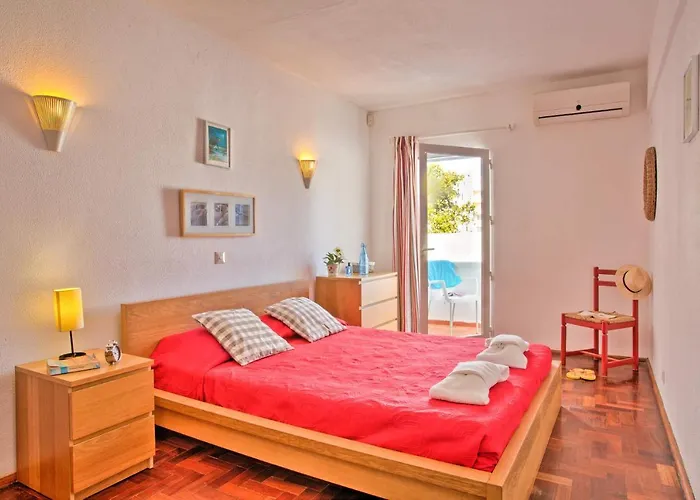 Altis Park By וילה