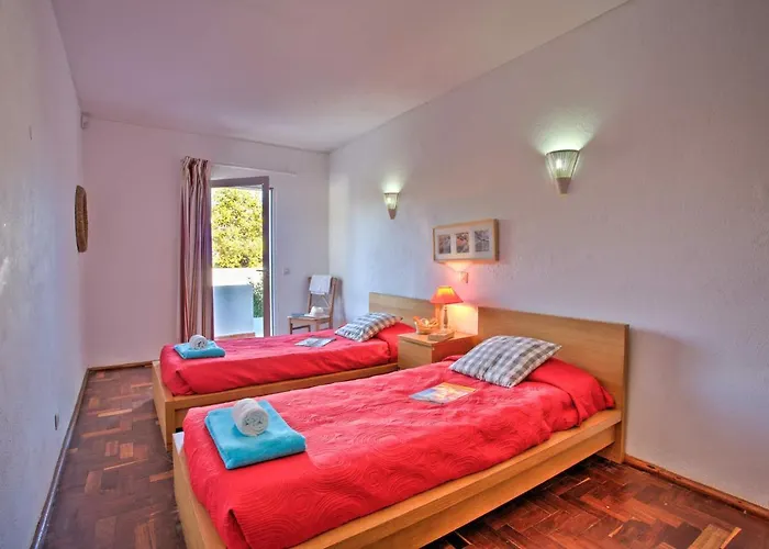 Altis Park By וילה אלבופיירה