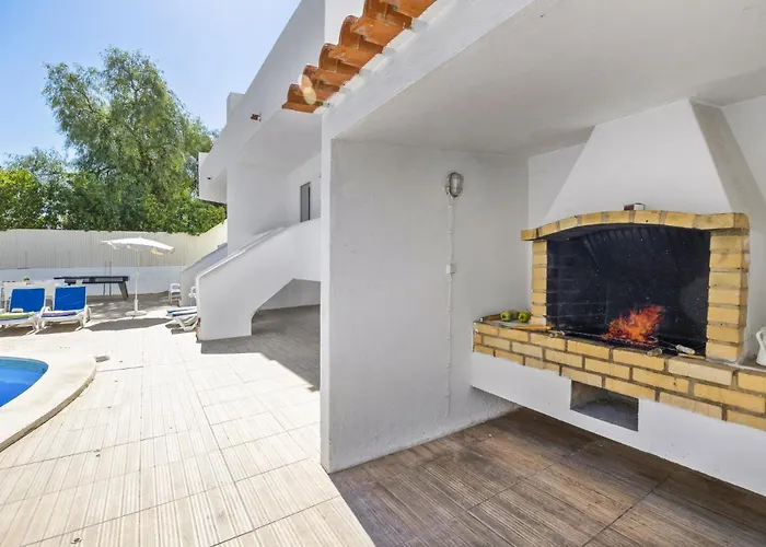 Altis Park By וילה אלבופיירה